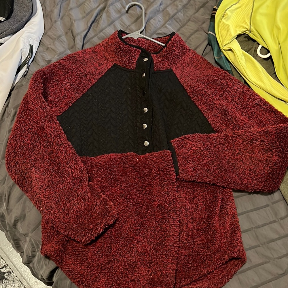 Maroon/burgundy sweater